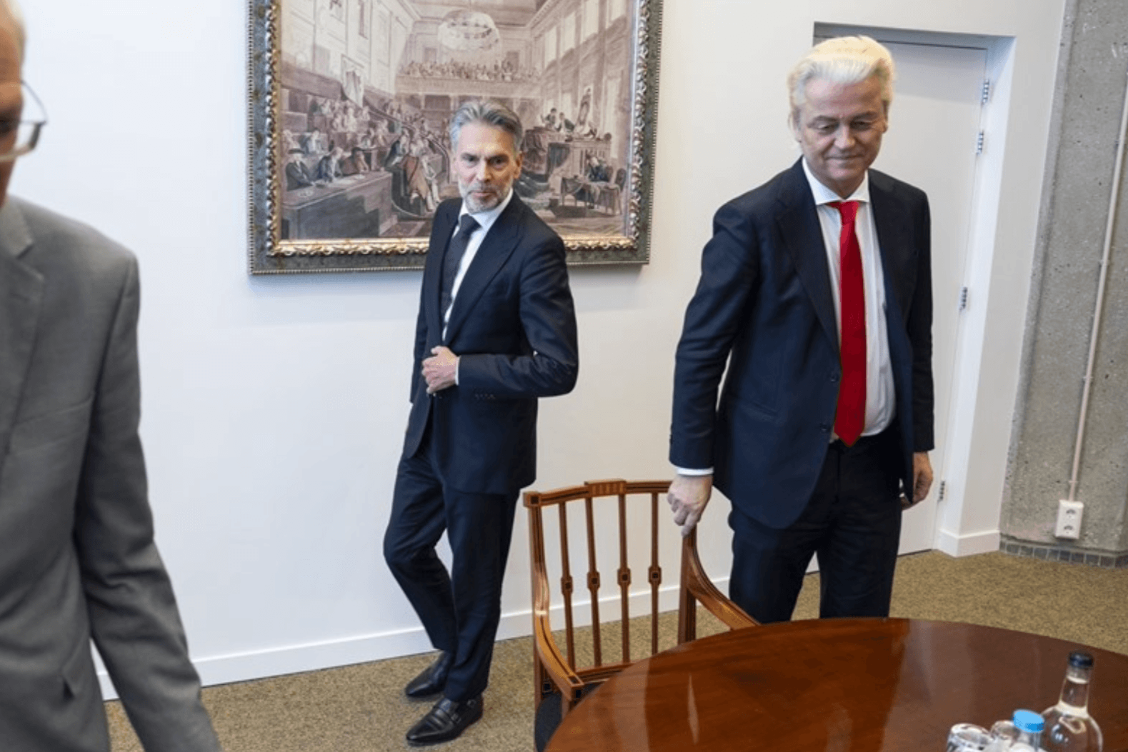 GeenStijl:Bassiehof – 希望 Geert Wilders 能在必要时给予支持 GeenStijl:Bassiehof – 希望 Geert Wilders 能在必要时给予支持