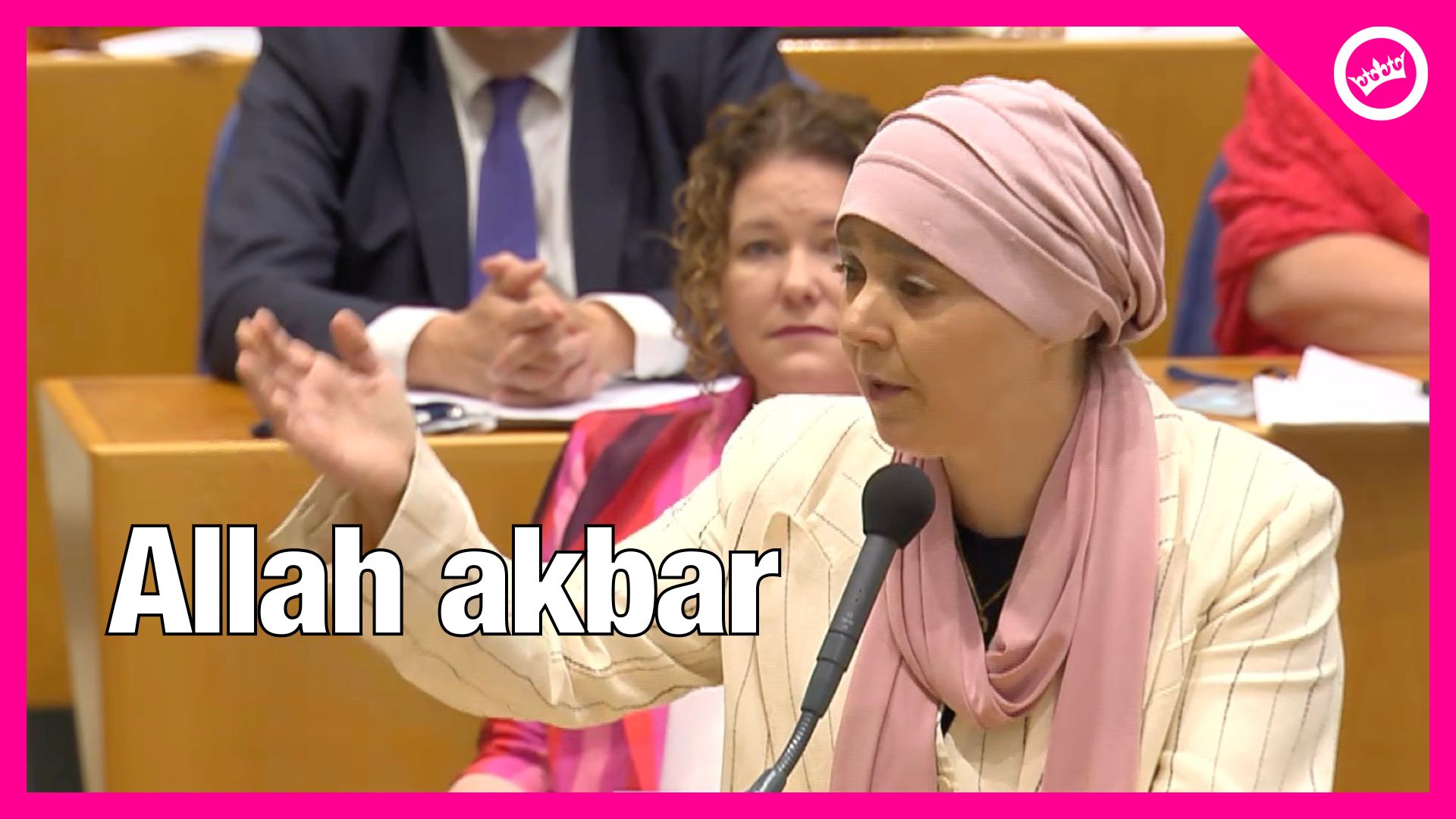 Geenstijl De Hoofddoektranen Van Esmah Lahlah Zijn Krokodillentranen